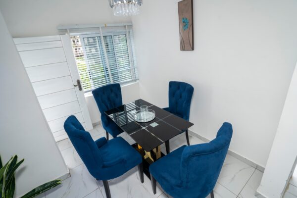 Mireille – Second Floor Studio - Image 4