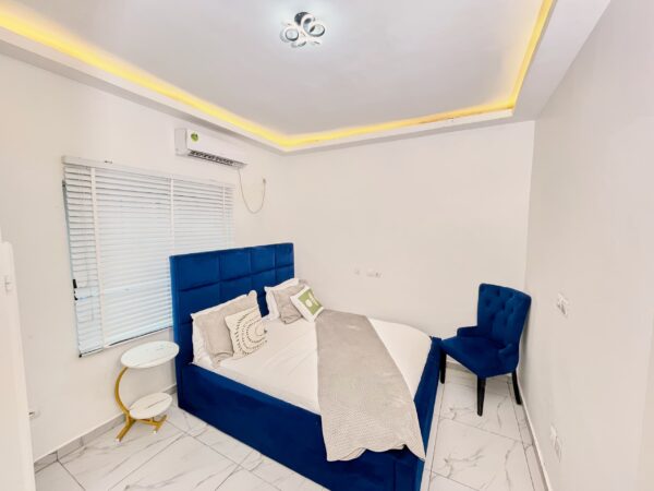 Peter – Second Floor Apartment - Image 6
