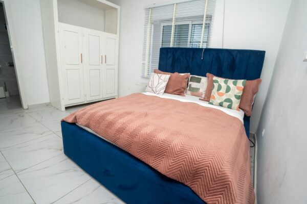 Thaddeus – Third Floor Apartment - Image 5